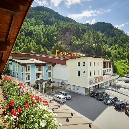 Zentrum Hotel 4*