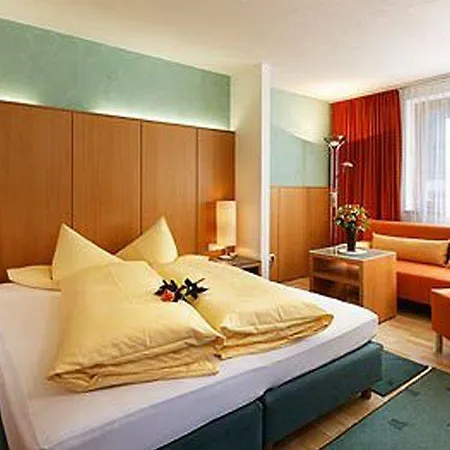 Zentrum Otel