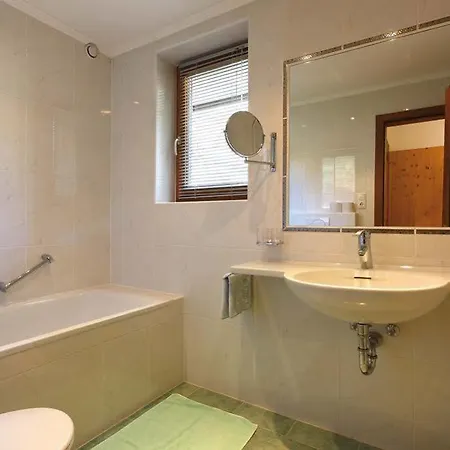 ホテル Zentrum ゼルデン